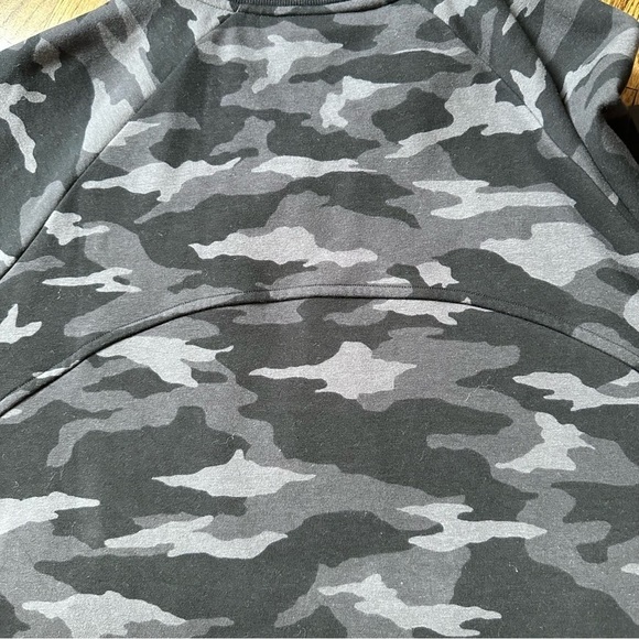 Athleta Triumph Full Zip Jacket Black Camo Sz 1X - Picture 11 of 13